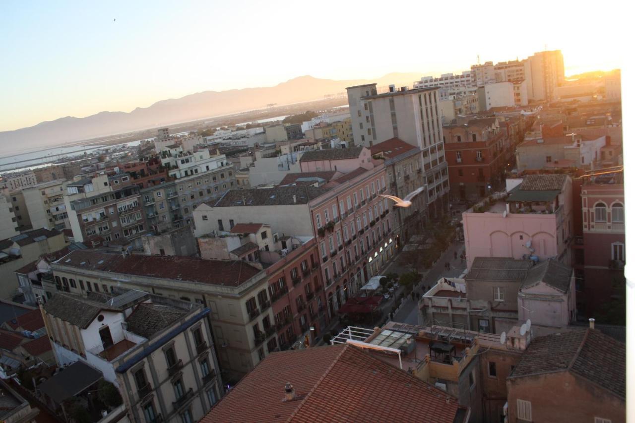 Vista - Piazza Yenne Maison d'hôtes 3*